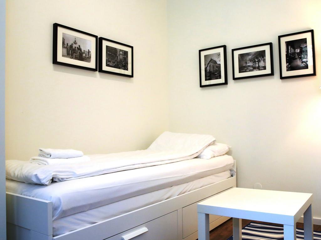 Flatprovider Comfort Eduard Apartment - Contactless Check In Vienna Room photo