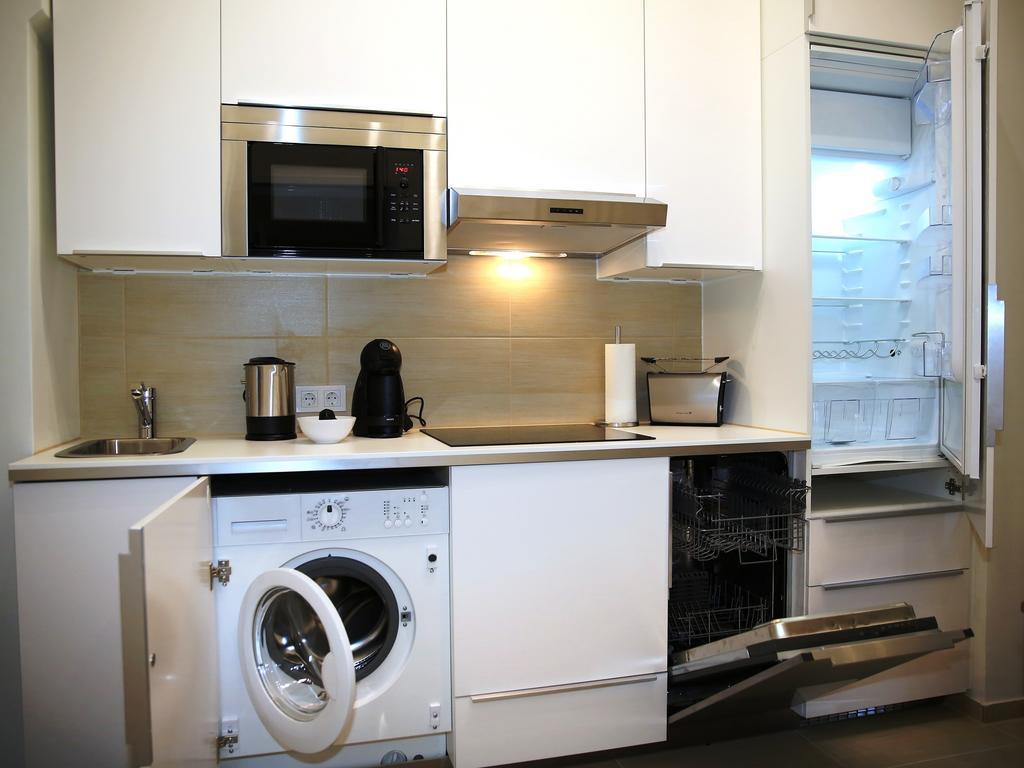 Flatprovider Comfort Eduard Apartment - Contactless Check In Vienna Room photo