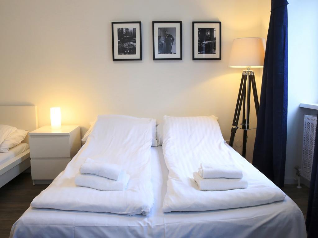 Flatprovider Comfort Eduard Apartment - Contactless Check In Vienna Room photo